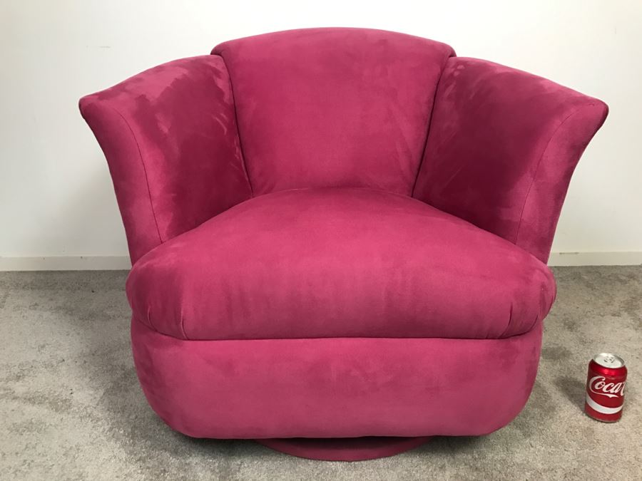 Swivel Rocker Chair By Lazar Industries [Photo 2]