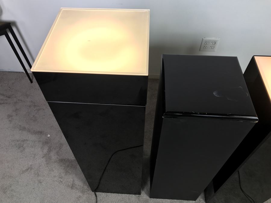 Set Of (3) Black Sculpture Pedestals - Two Light Up - One Swivels (Swiveling Pedestal Has Crack In Side Of Top) [Photo 7]
