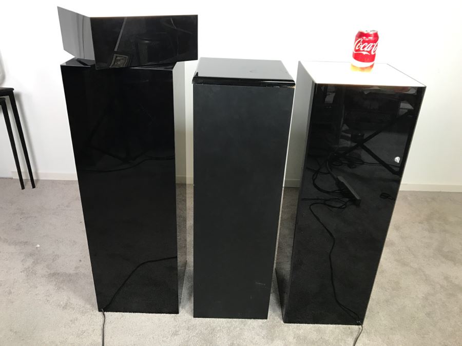 Set Of (3) Black Sculpture Pedestals - Two Light Up - One Swivels (Swiveling Pedestal Has Crack In Side Of Top) [Photo 5]