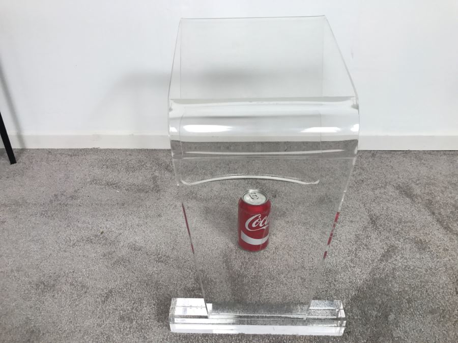 Modernist Lucite Stool Chair [Photo 7]