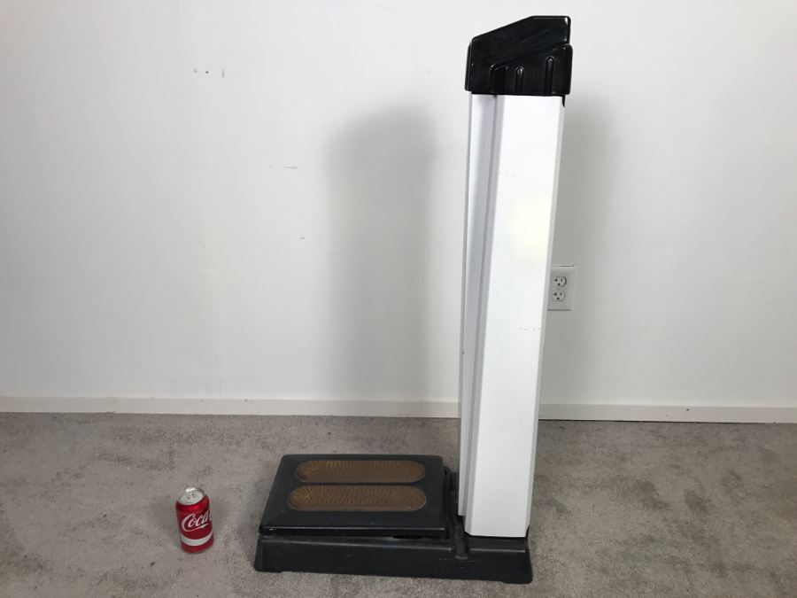 Art Deco Coin-Op Mechanical Scale By The Hamilton Scale Co Person Weigher Model P-W 41'H [Photo 6]