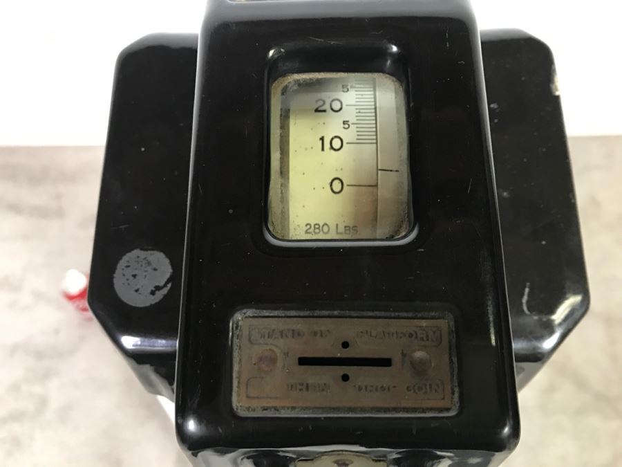 Art Deco Coin-Op Mechanical Scale By The Hamilton Scale Co Person Weigher Model P-W 41'H [Photo 12]