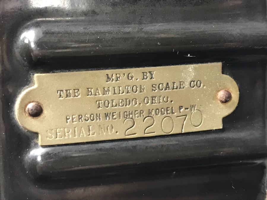 Art Deco Coin-Op Mechanical Scale By The Hamilton Scale Co Person Weigher Model P-W 41'H [Photo 17]