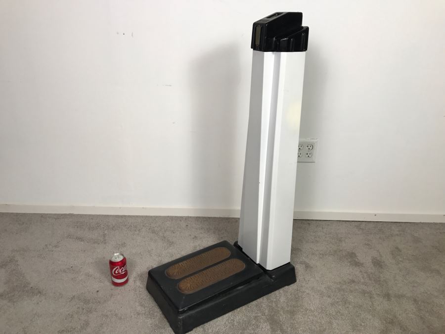 Art Deco Coin-Op Mechanical Scale By The Hamilton Scale Co Person Weigher Model P-W 41'H [Photo 5]