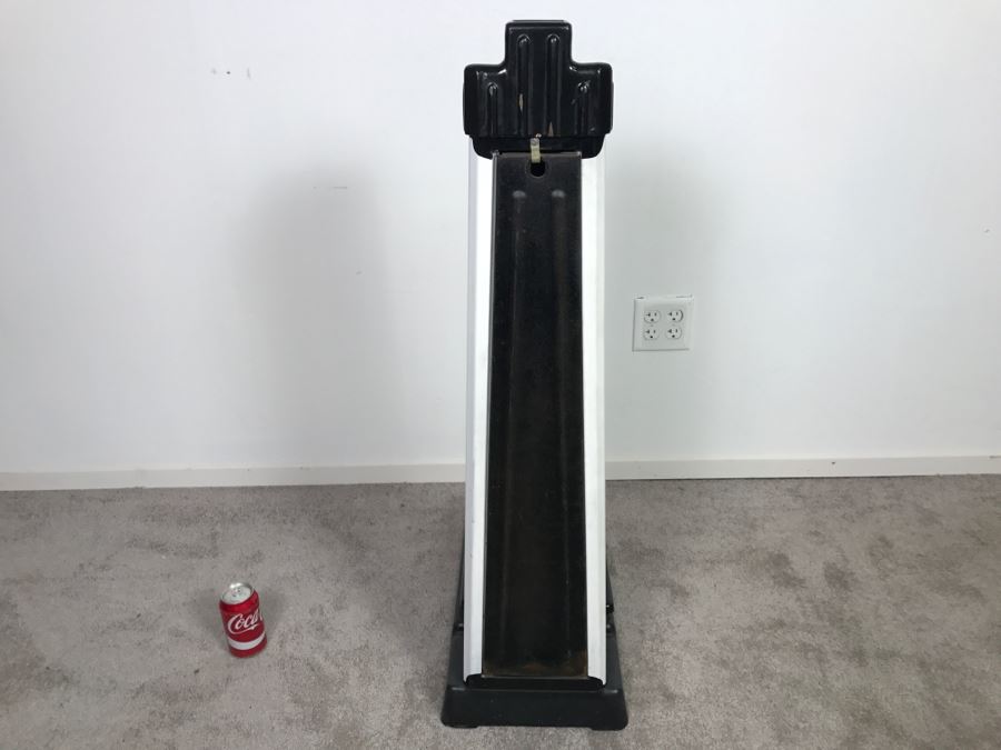 Art Deco Coin-Op Mechanical Scale By The Hamilton Scale Co Person Weigher Model P-W 41'H [Photo 8]