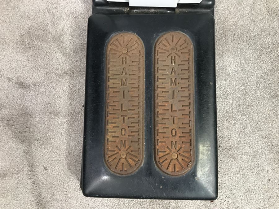 Art Deco Coin-Op Mechanical Scale By The Hamilton Scale Co Person Weigher Model P-W 41'H [Photo 9]