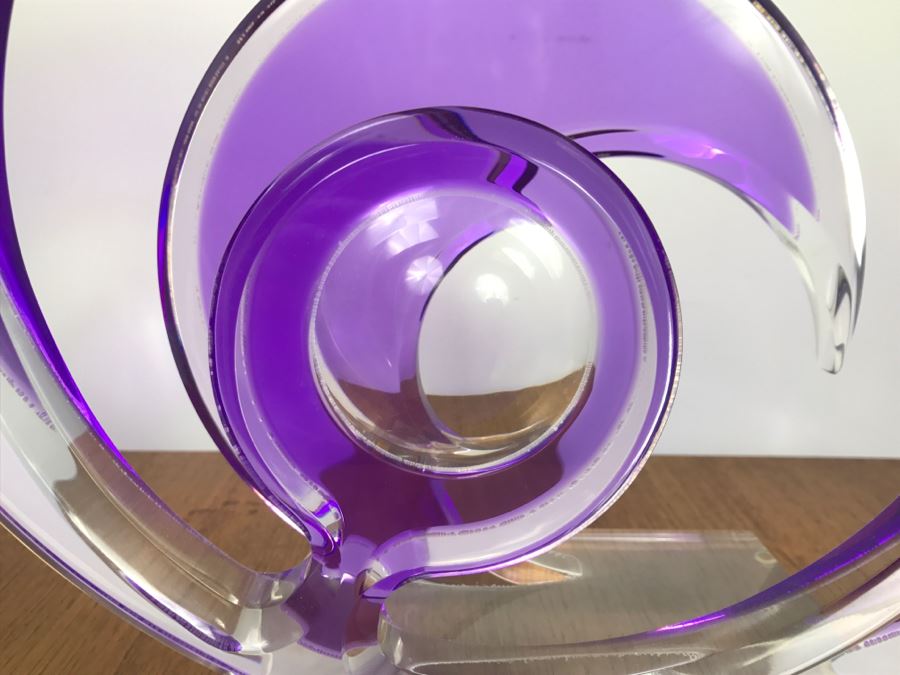 Signed Acrylic Sculpture By Israeli Artist Shlomi Haziza Estimate $900 18'H [Photo 8]