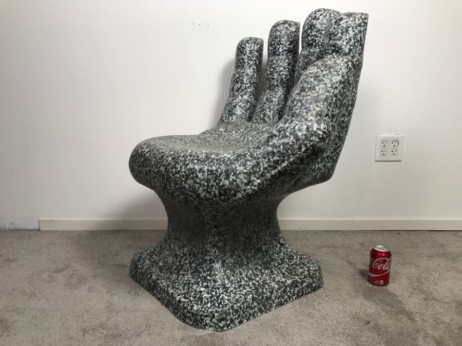 Mid-Century Modern Hand Chair [Photo 6]