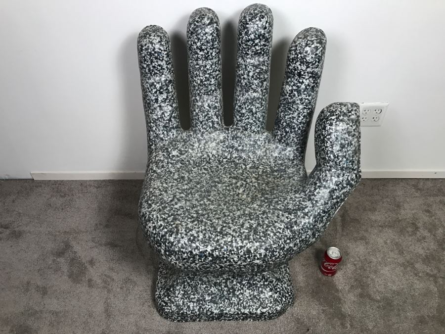 Mid-Century Modern Hand Chair [Photo 5]