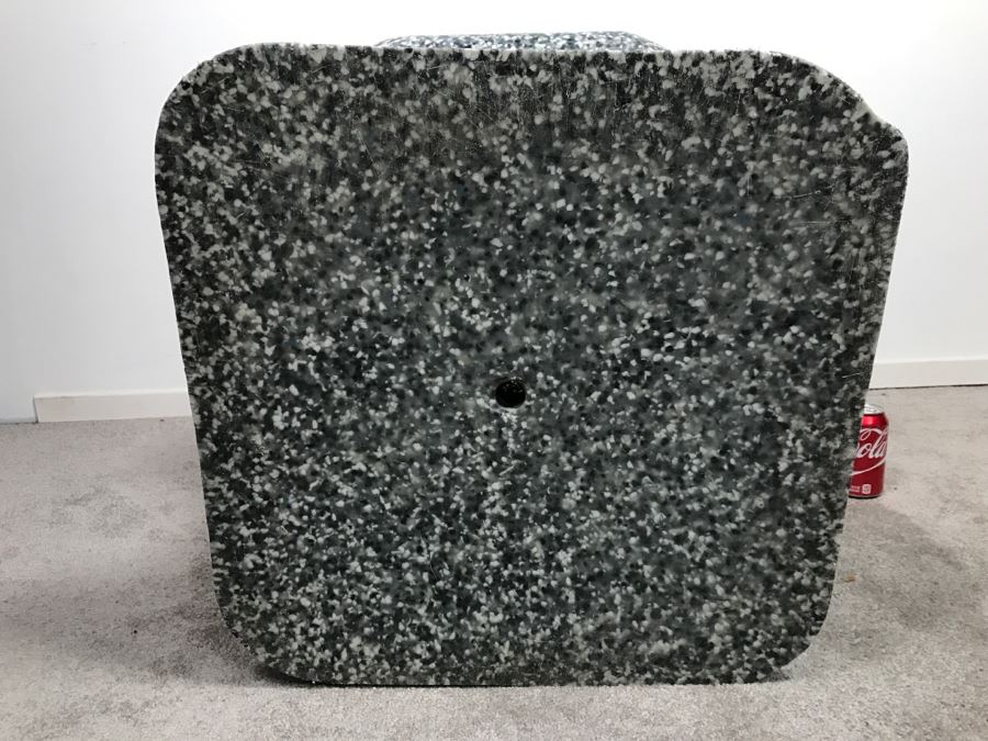 Mid-Century Modern Hand Chair [Photo 11]