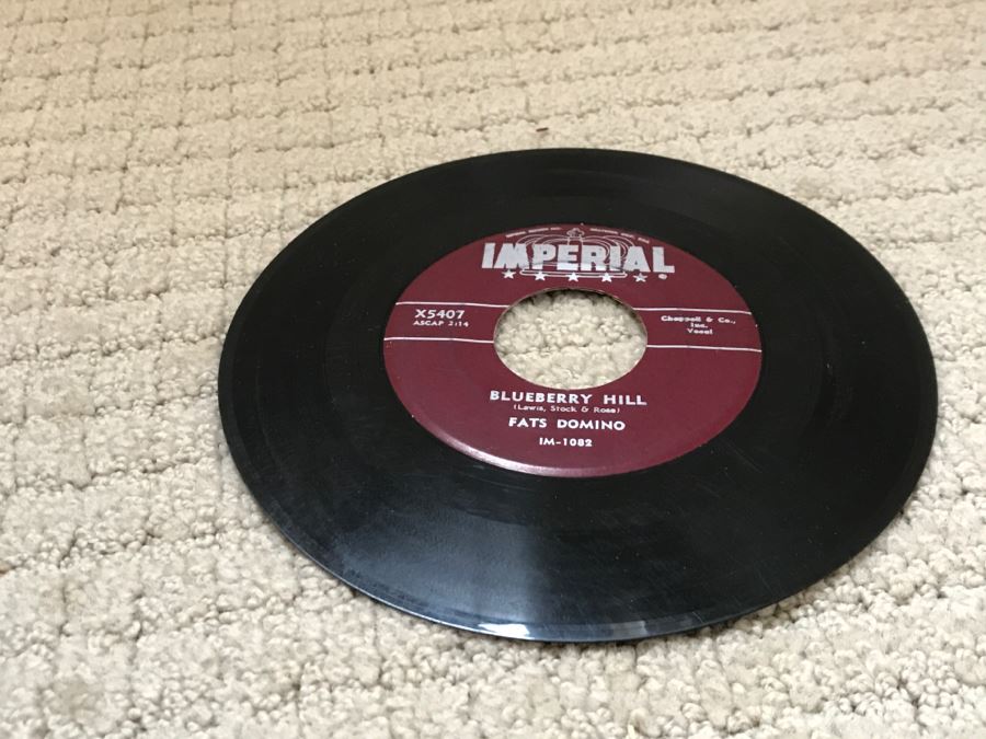 JUST ADDED - Vintage Metal 45Rpm Record Storage Box Platter-Pak With Vintage 45 Records Including Elvis Presley And Fats Domino - See Photos [Photo 25]
