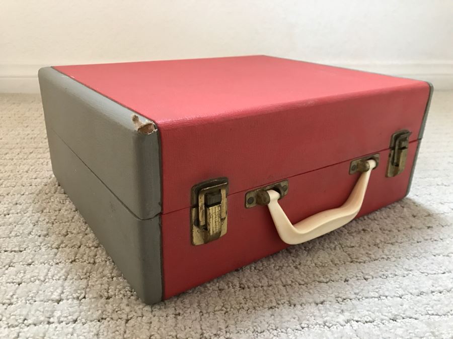 JUST ADDED - Vintage Portable Tube Record Player - Platter Rotates Speaker Hums Volume Level Low [Photo 3]