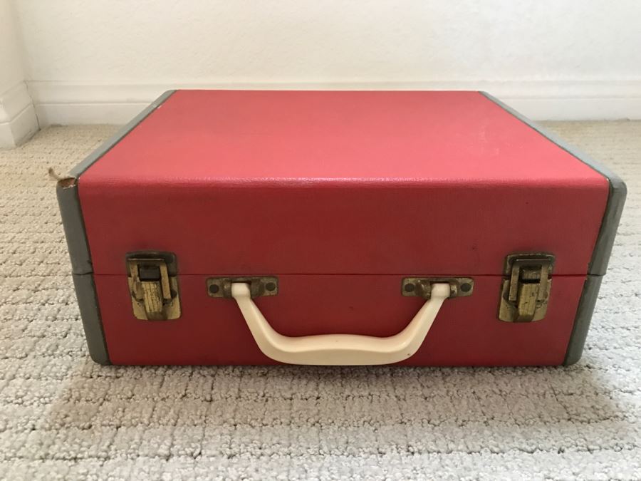 JUST ADDED - Vintage Portable Tube Record Player - Platter Rotates Speaker Hums Volume Level Low [Photo 2]