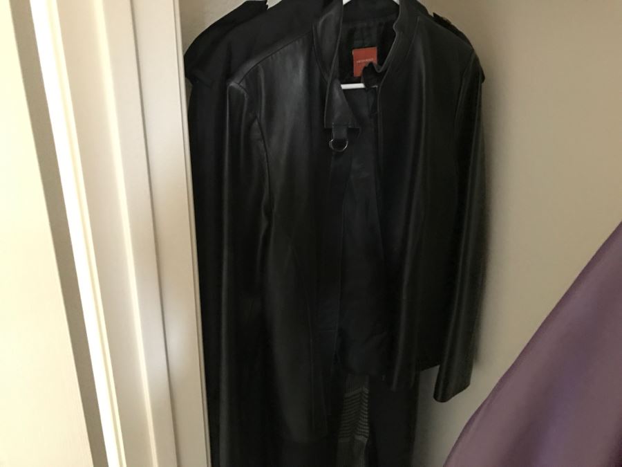 JUST ADDED - Women's Closet Jackets Size L Lot - See Photos [Photo 20]