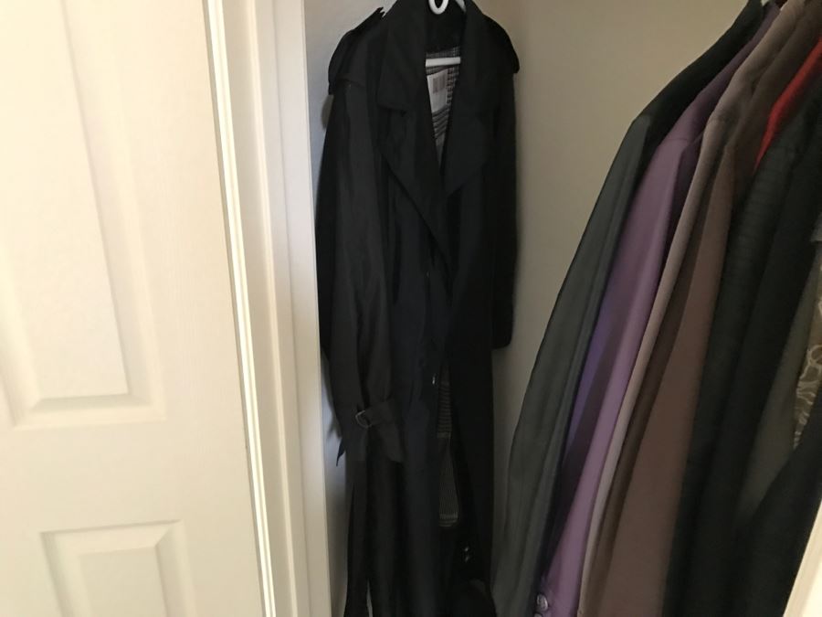 JUST ADDED - Women's Closet Jackets Size L Lot - See Photos [Photo 22]