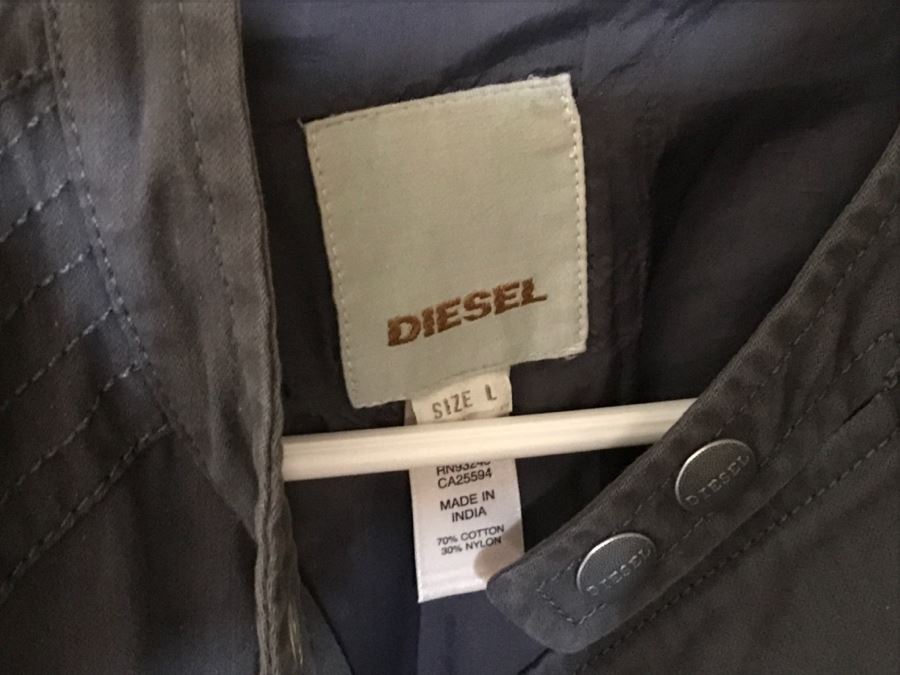 JUST ADDED - Women's Closet Jackets Size L Lot - See Photos [Photo 5]