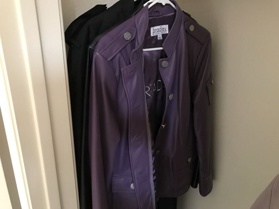 JUST ADDED - Women's Closet Jackets Size L Lot - See Photos [Photo 16]