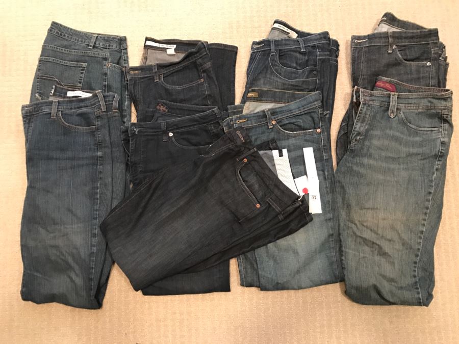 JUST ADDED - Women's Denim Blue Jeans Lot Size 32 12 [Photo 1]
