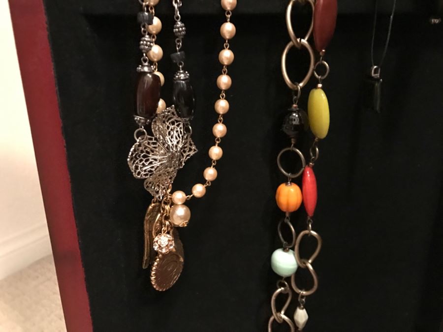 JUST ADDED - Standing Jewelry Box With Mirror And Various Jewelry Pieces - See Photos [Photo 6]