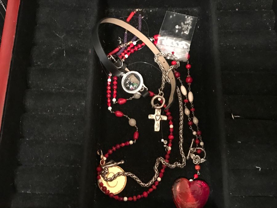 JUST ADDED - Standing Jewelry Box With Mirror And Various Jewelry Pieces - See Photos [Photo 11]