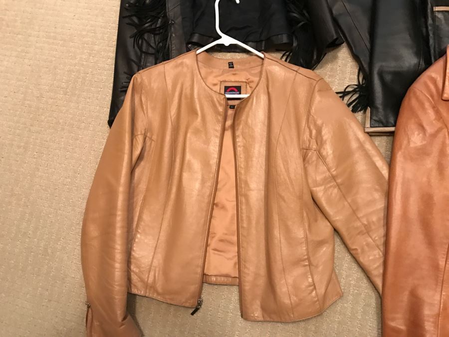 JUST ADDED - Set Of (4) Women's Leather Jackets Size L [Photo 5]