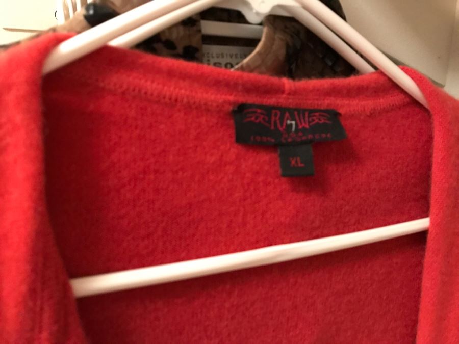 JUST ADDED - Women's Jackets Lot Size L - See Photos [Photo 13]