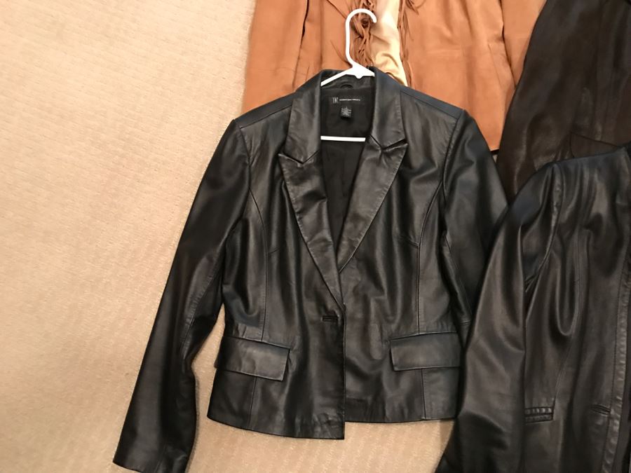 JUST ADDED - Set Of (4) Women's Leather Jackets Size L [Photo 4]