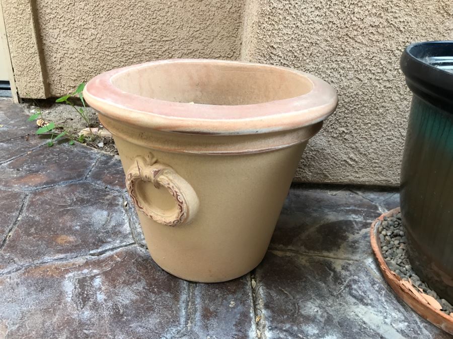 JUST ADDED - Various Outdoor Pots, Garden Decorations And Plants [Photo 12]