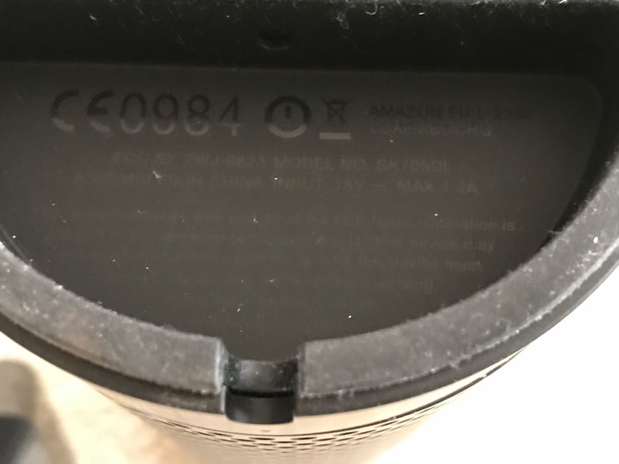 Amazon Echo - Previous Generation [Photo 4]