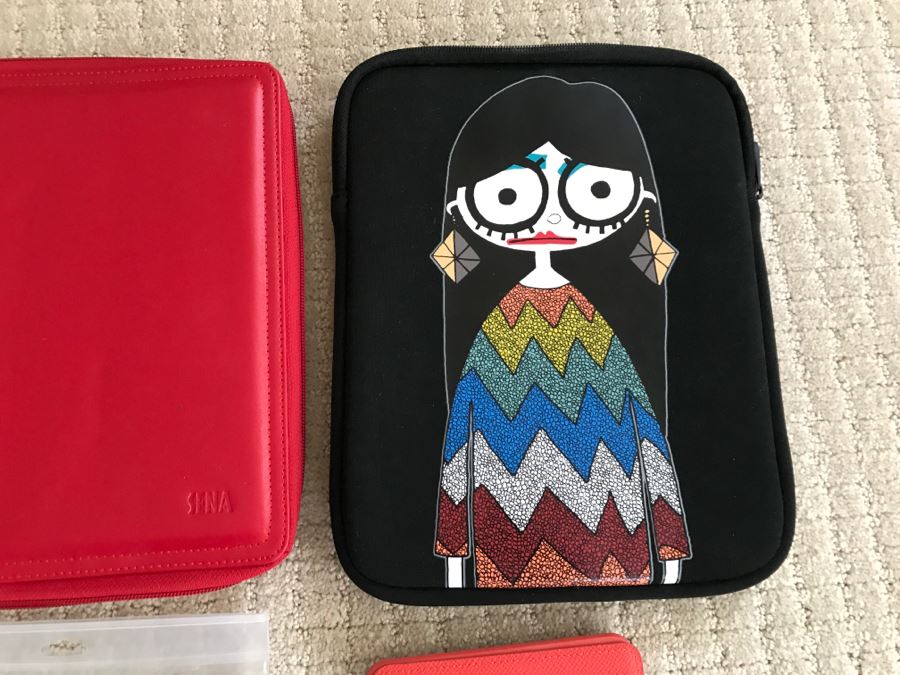 JUST ADDED - Huge Collection Of Various Kindle, IPHONE And Cell Phone Cases Including Tory Burch - See Photos [Photo 19]