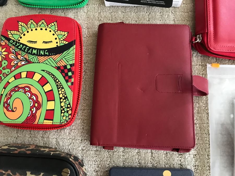 JUST ADDED - Huge Collection Of Various Kindle, IPHONE And Cell Phone Cases Including Tory Burch - See Photos [Photo 21]