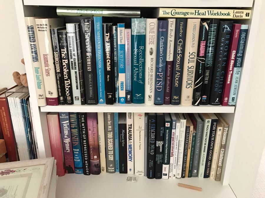 JUST ADDED - MEGA OFFICE LOT # 1 Featuring All Items On Bookshelves, Desk Top And In One Drawer With Books, Home Decor, See Details And Photos [Photo 50]