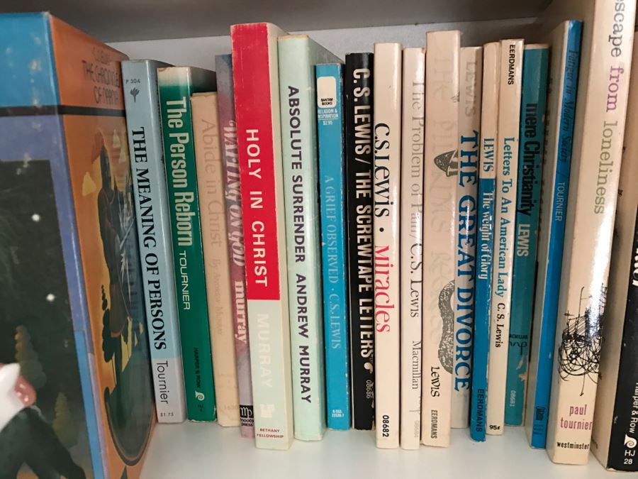 JUST ADDED - MEGA OFFICE LOT # 2 Featuring All Items On Bookshelves And Floor (Lladros) [Photo 43]