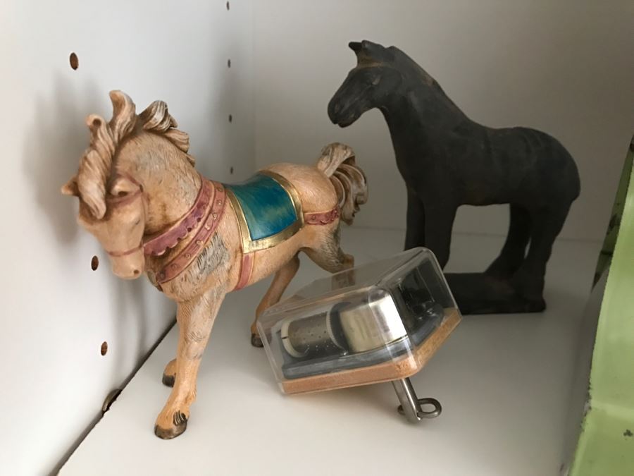 JUST ADDED - MEGA OFFICE LOT # 2 Featuring All Items On Bookshelves And Floor (Lladros) [Photo 17]