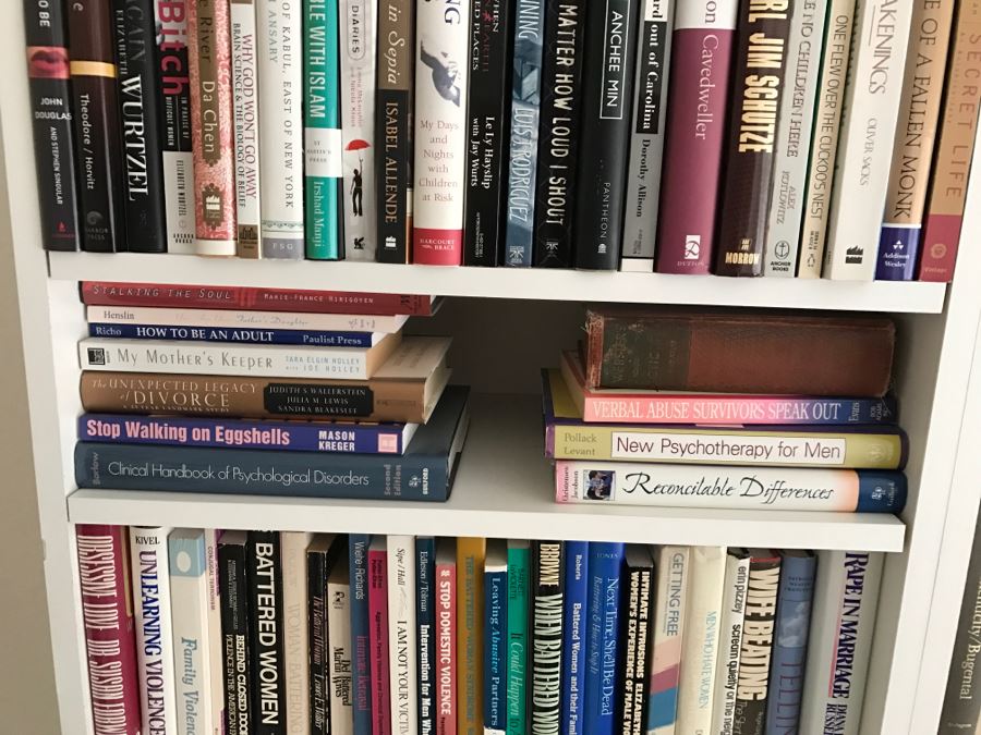 JUST ADDED - MEGA OFFICE LOT # 2 Featuring All Items On Bookshelves And Floor (Lladros) [Photo 6]