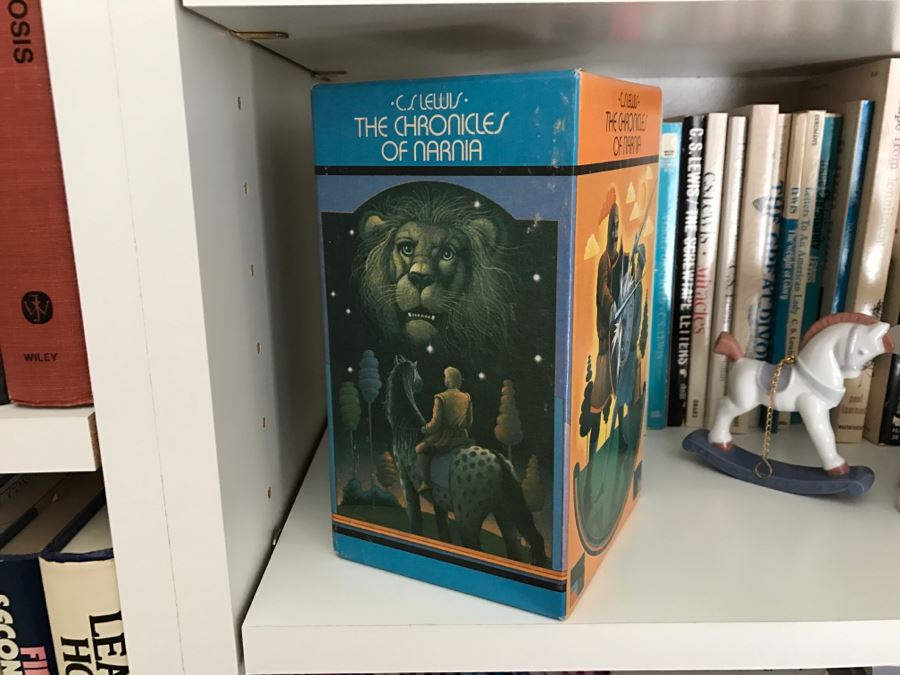 JUST ADDED - MEGA OFFICE LOT # 2 Featuring All Items On Bookshelves And Floor (Lladros) [Photo 40]