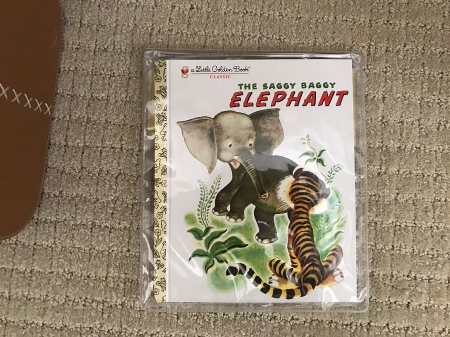 JUST ADDED - MEGA OFFICE LOT # 2 Featuring All Items On Bookshelves And Floor (Lladros) [Photo 14]