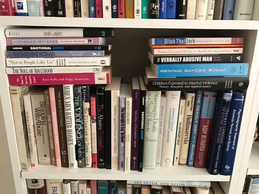 JUST ADDED - MEGA OFFICE LOT # 2 Featuring All Items On Bookshelves And Floor (Lladros) [Photo 8]