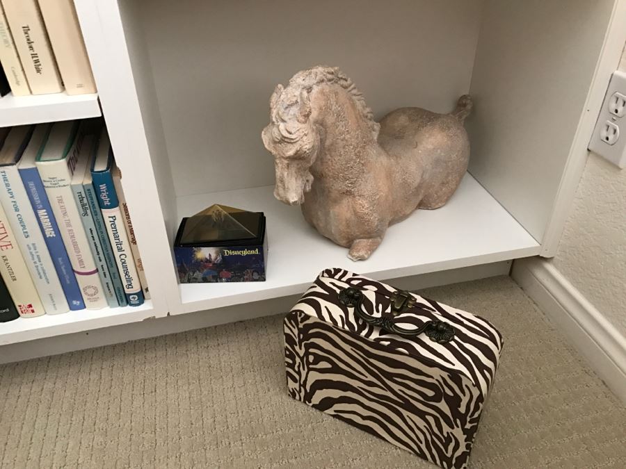 JUST ADDED - MEGA OFFICE LOT # 2 Featuring All Items On Bookshelves And Floor (Lladros) [Photo 30]