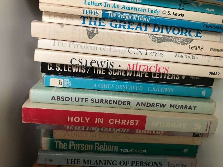 JUST ADDED - MEGA OFFICE LOT # 2 Featuring All Items On Bookshelves And Floor (Lladros) [Photo 45]