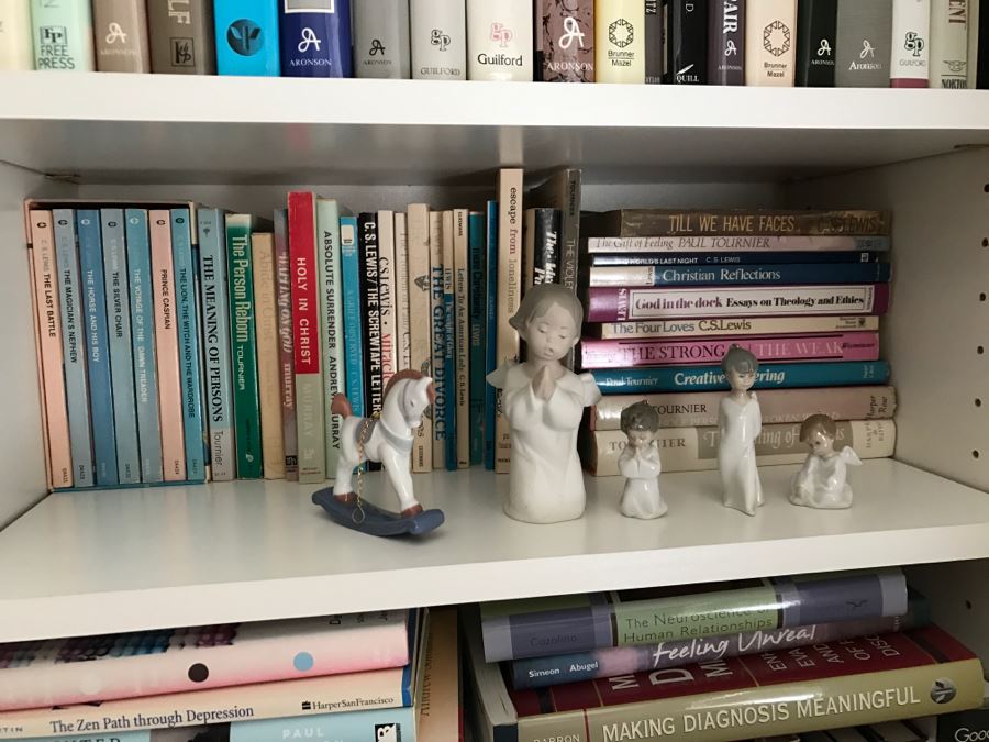 JUST ADDED - MEGA OFFICE LOT # 2 Featuring All Items On Bookshelves And Floor (Lladros) [Photo 33]