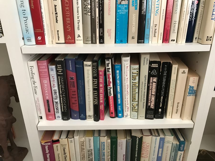 JUST ADDED - MEGA OFFICE LOT # 2 Featuring All Items On Bookshelves And Floor (Lladros) [Photo 27]