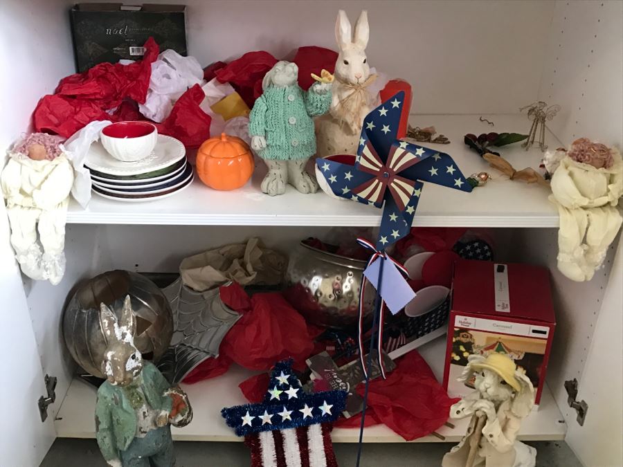 JUST ADDED - Large Home Decor Decoration Lot #1 With Raggedy Ann Doll - See Photos [Photo 27]