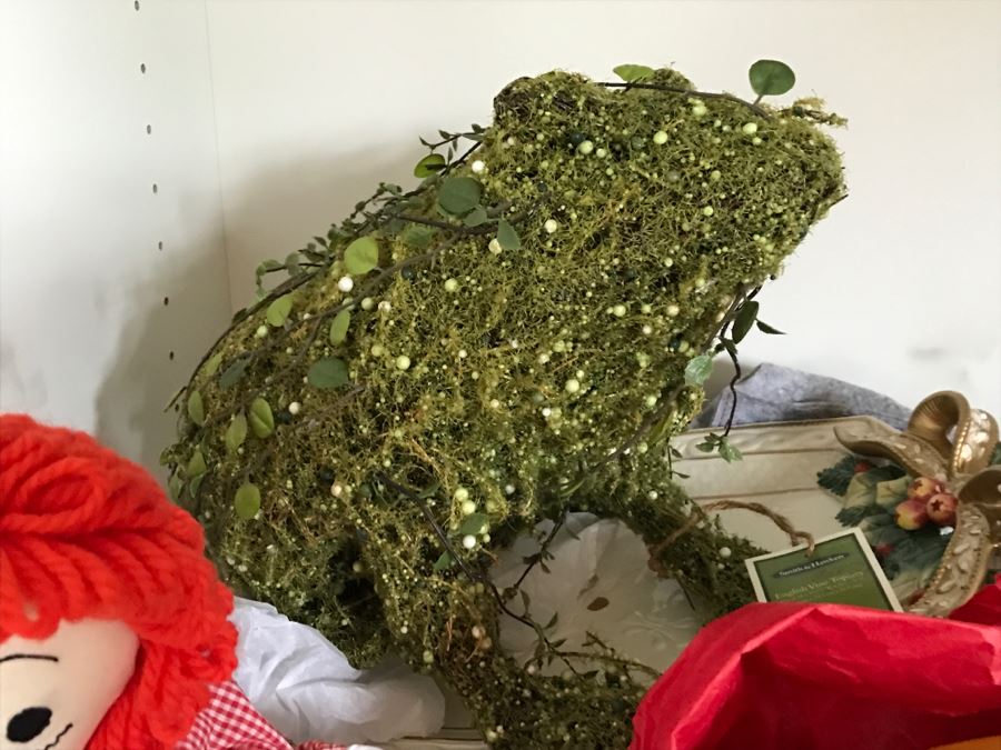 JUST ADDED - Large Home Decor Decoration Lot #1 With Raggedy Ann Doll - See Photos [Photo 12]