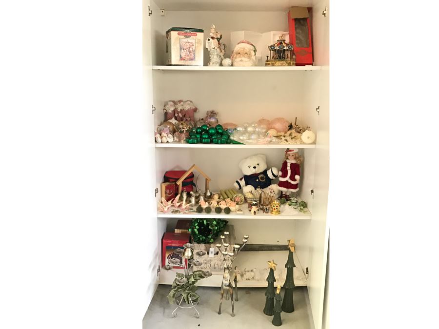 JUST ADDED - Large Home Decor Decoration Lot #2 With Nice Christmas Decorations - See Photos [Photo 1]
