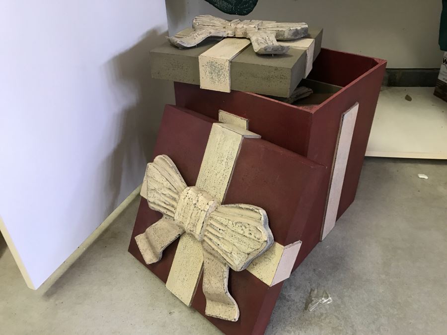 JUST ADDED - Large Home Decor Decoration Lot #3 With Nutcracker Collection And Violin - See Photos [Photo 19]