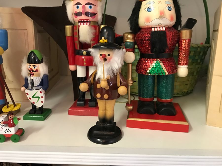 JUST ADDED - Large Home Decor Decoration Lot #3 With Nutcracker Collection And Violin - See Photos [Photo 7]