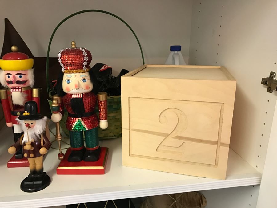 JUST ADDED - Large Home Decor Decoration Lot #3 With Nutcracker Collection And Violin - See Photos [Photo 5]