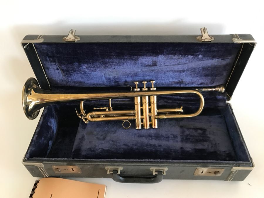 Vintage E.K. Blessing Super Artist Model Trumpet Elkhart, Ind With Case [Photo 5]
