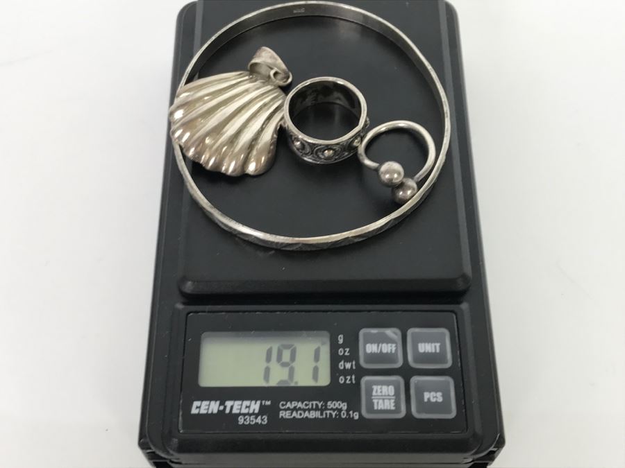 Sterling Silver Jewelry Lot With Bracelet, Shell Pendant And Rings 19.1g [Photo 7]